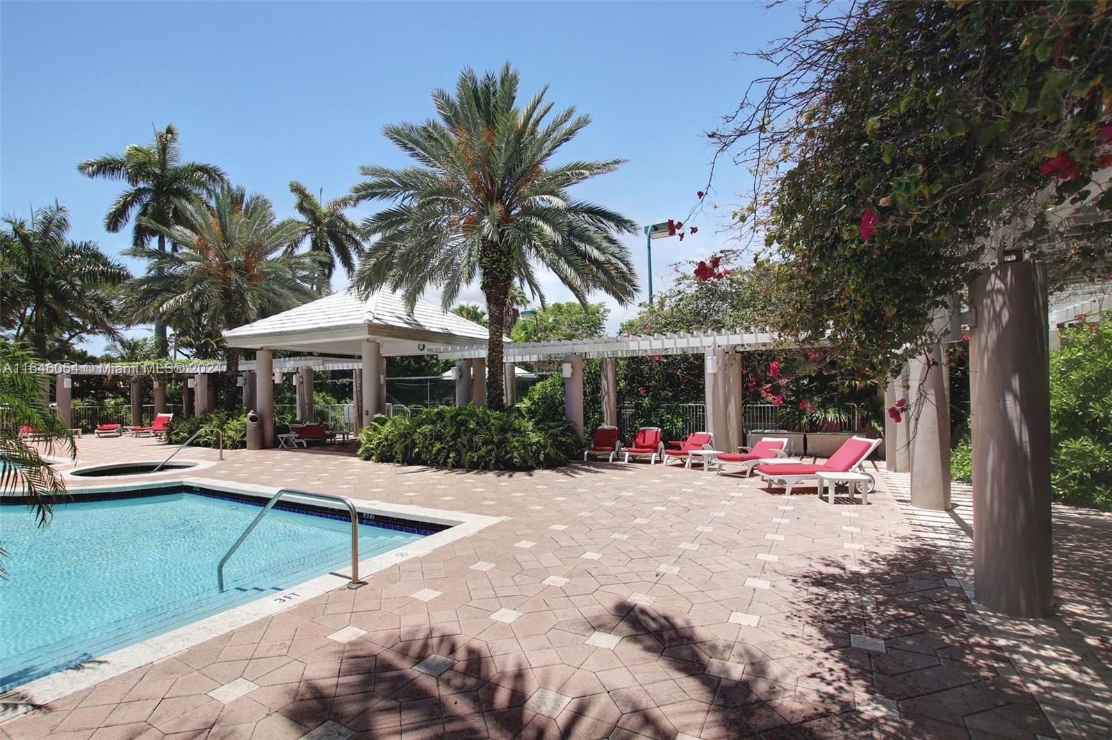 PALM BAY CONDOMINIUM - Residential