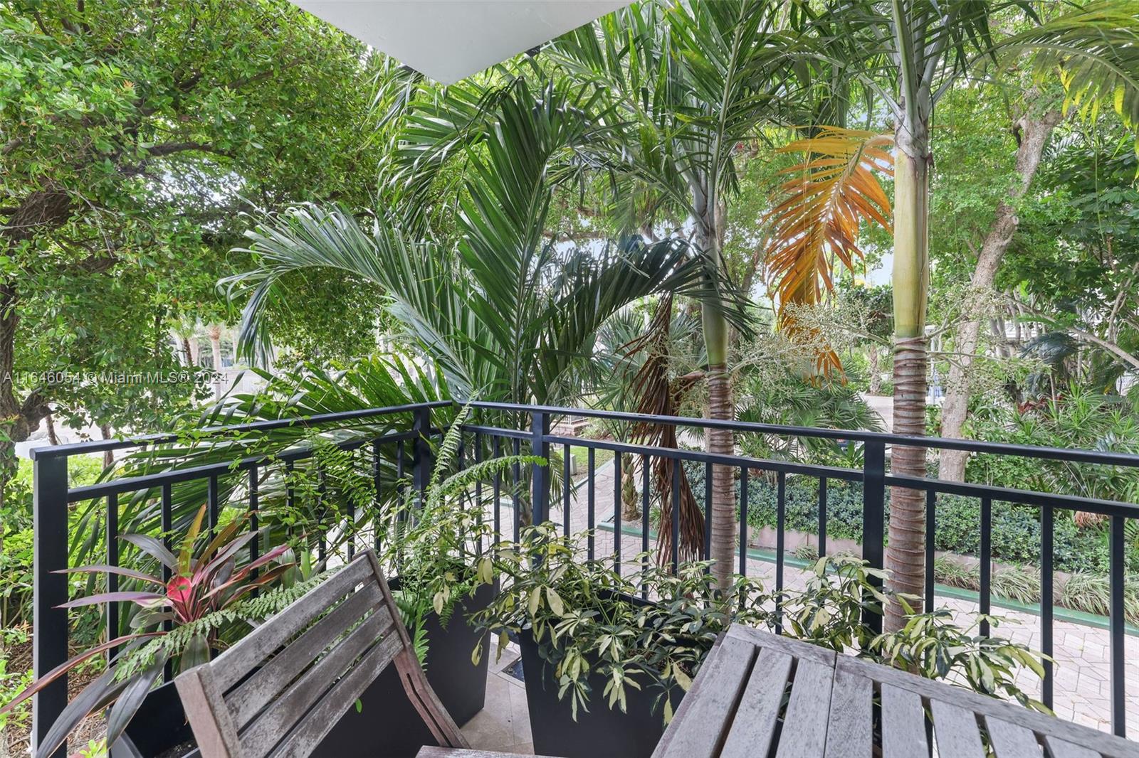 PALM BAY CONDOMINIUM - Residential