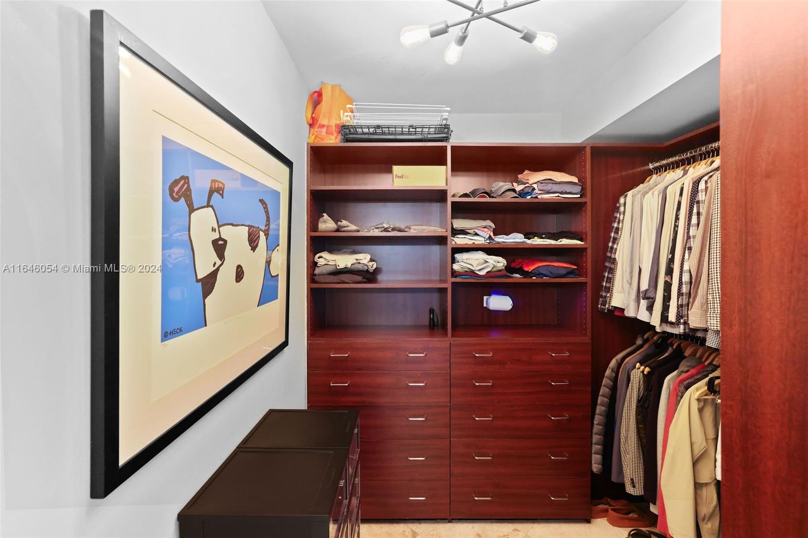 PALM BAY CONDOMINIUM - Residential