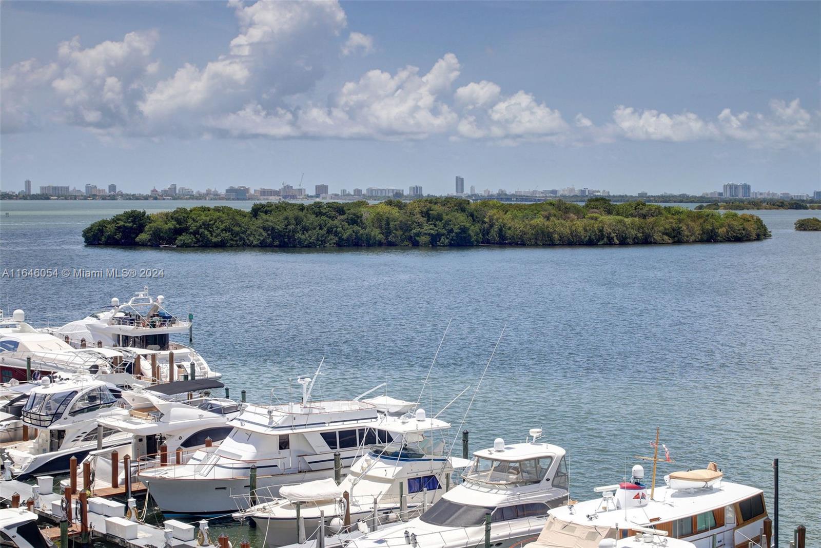 PALM BAY CONDOMINIUM - Residential