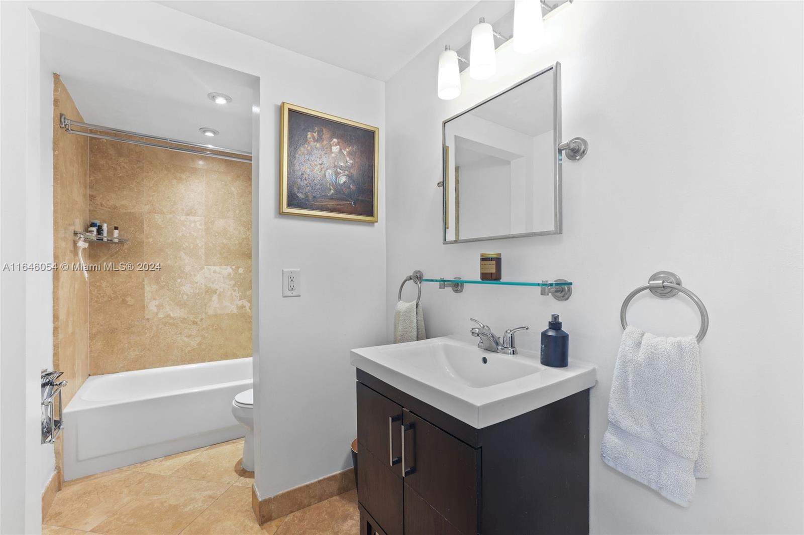 PALM BAY CONDOMINIUM - Residential