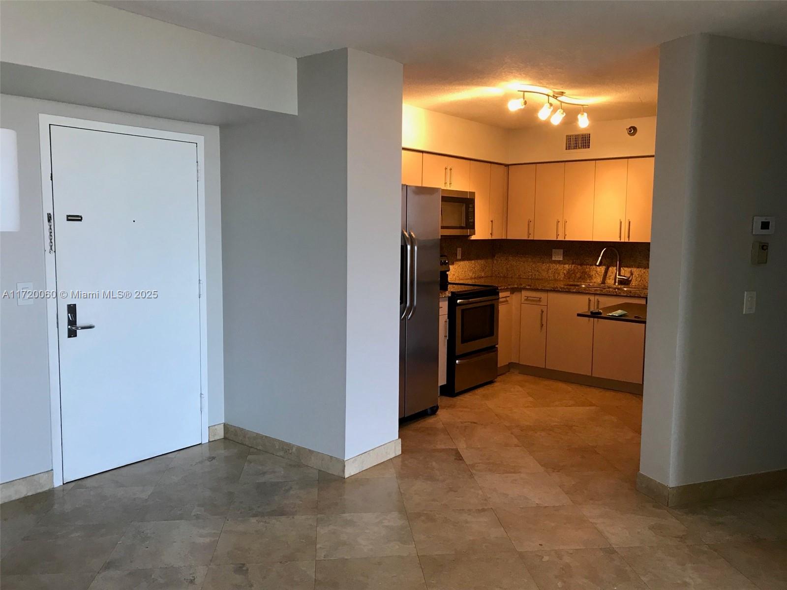 MYSTIC POINTE TOWER 600 C - Residential Lease