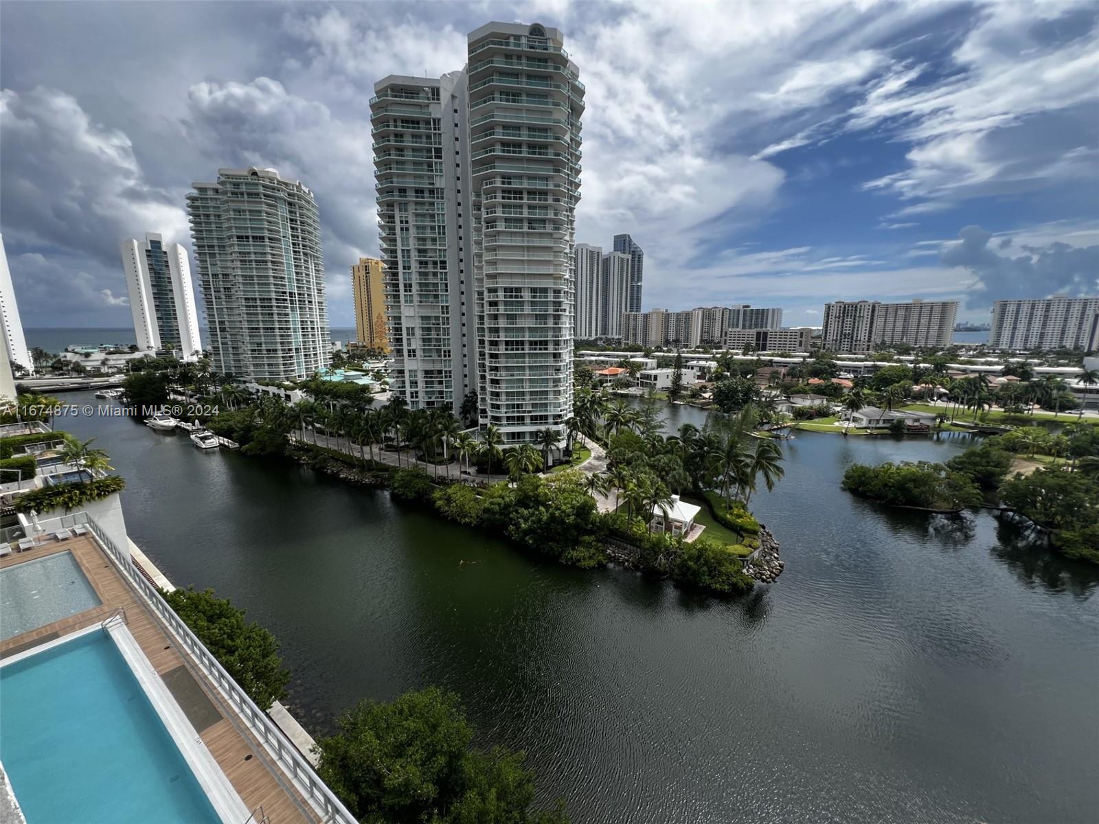 PARQUE TOWERS CONDO - Residential Lease