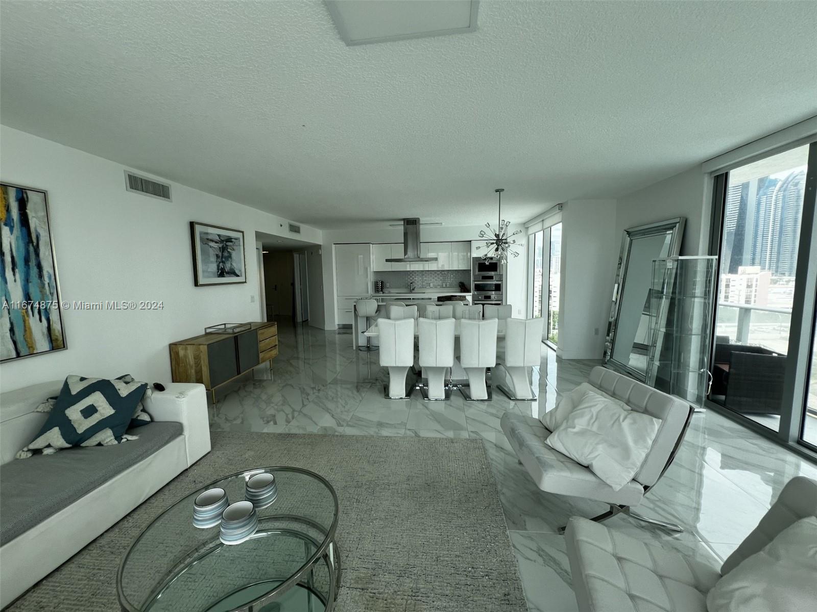 PARQUE TOWERS CONDO - Residential Lease
