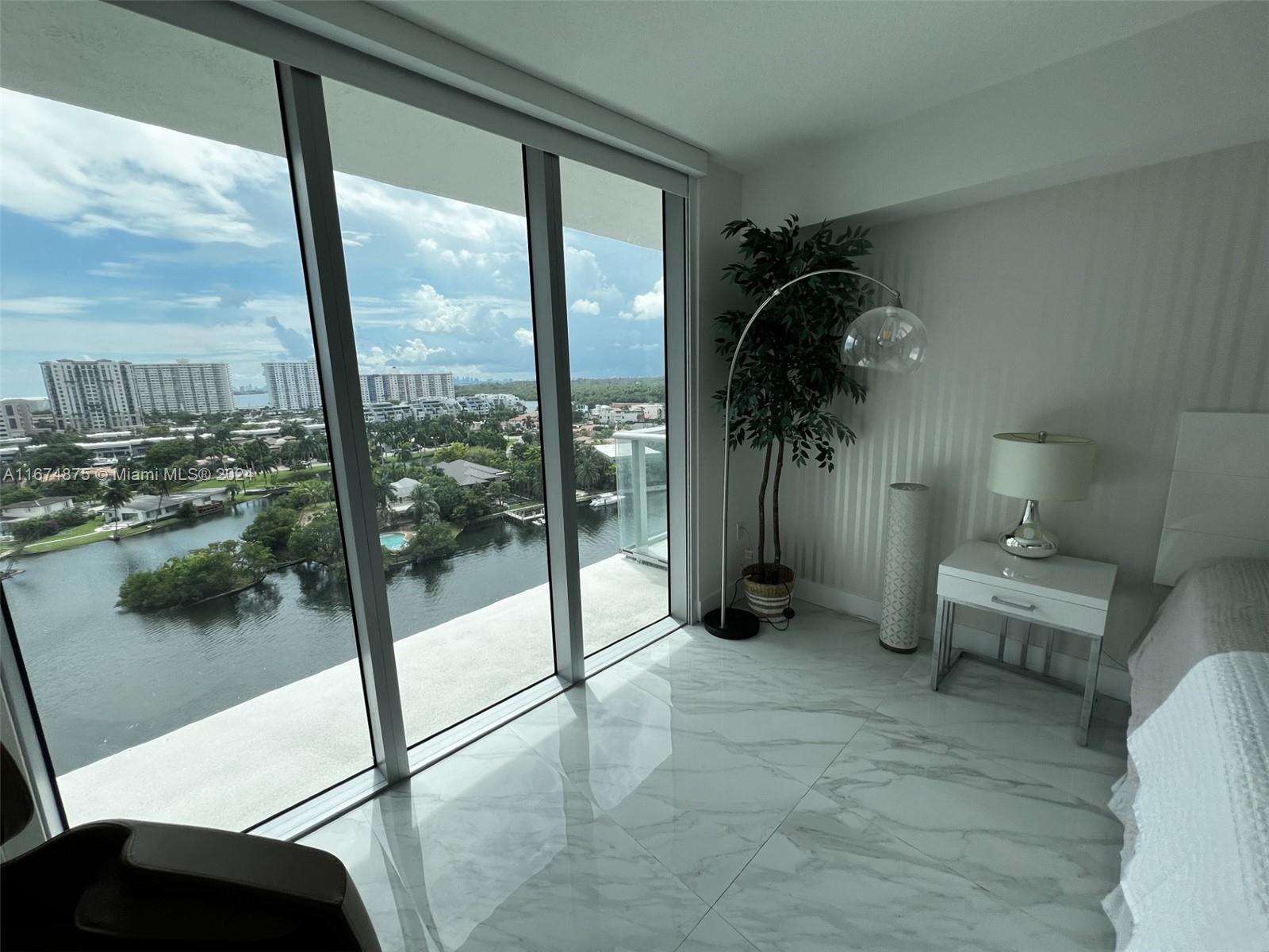 PARQUE TOWERS CONDO - Residential Lease