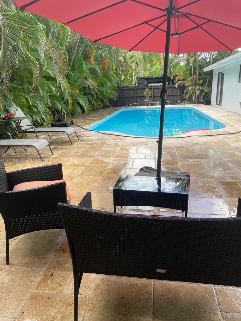 CALUSA CLUB ESTS, 7TH ADD - Residential Lease