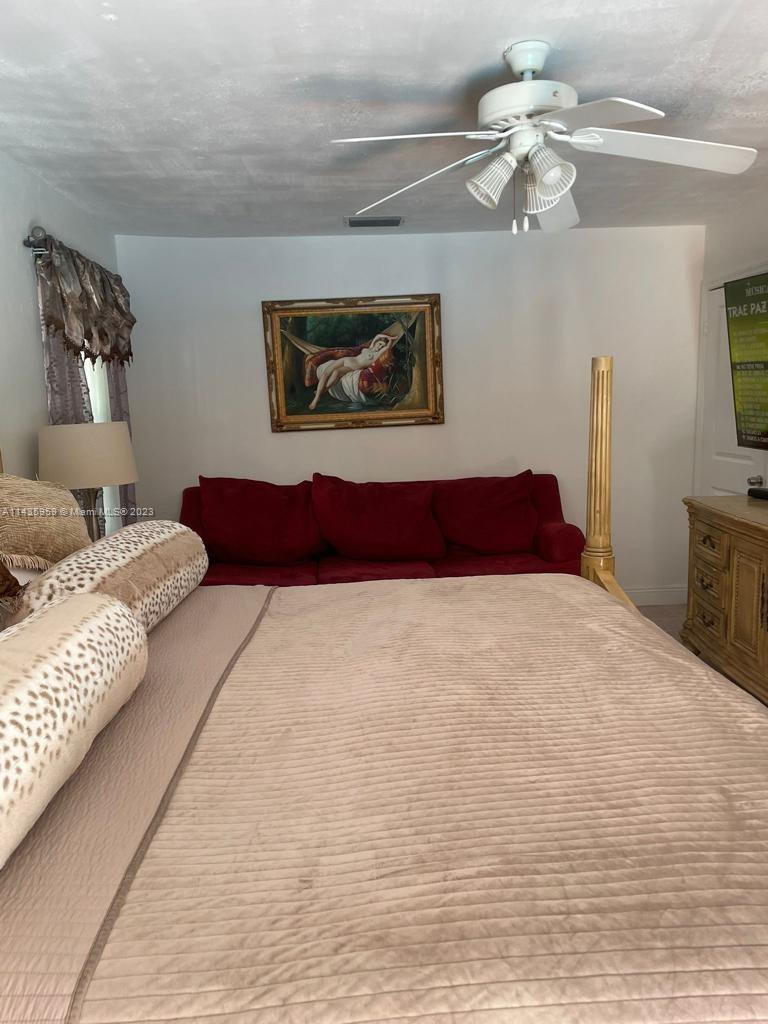 CALUSA CLUB ESTS, 7TH ADD - Residential Lease