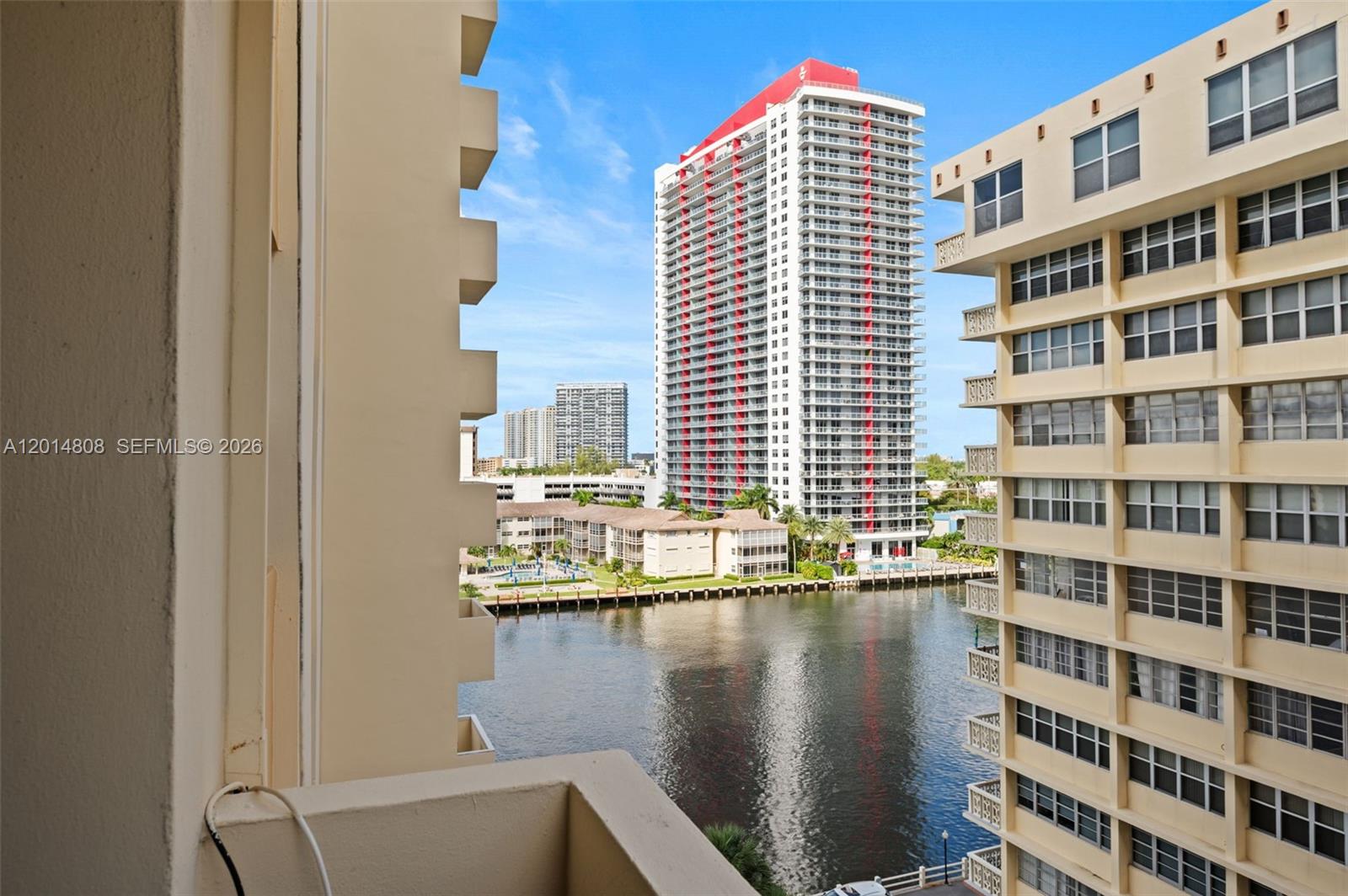 PLAZA TOWERS NORTH CONDO - Residential