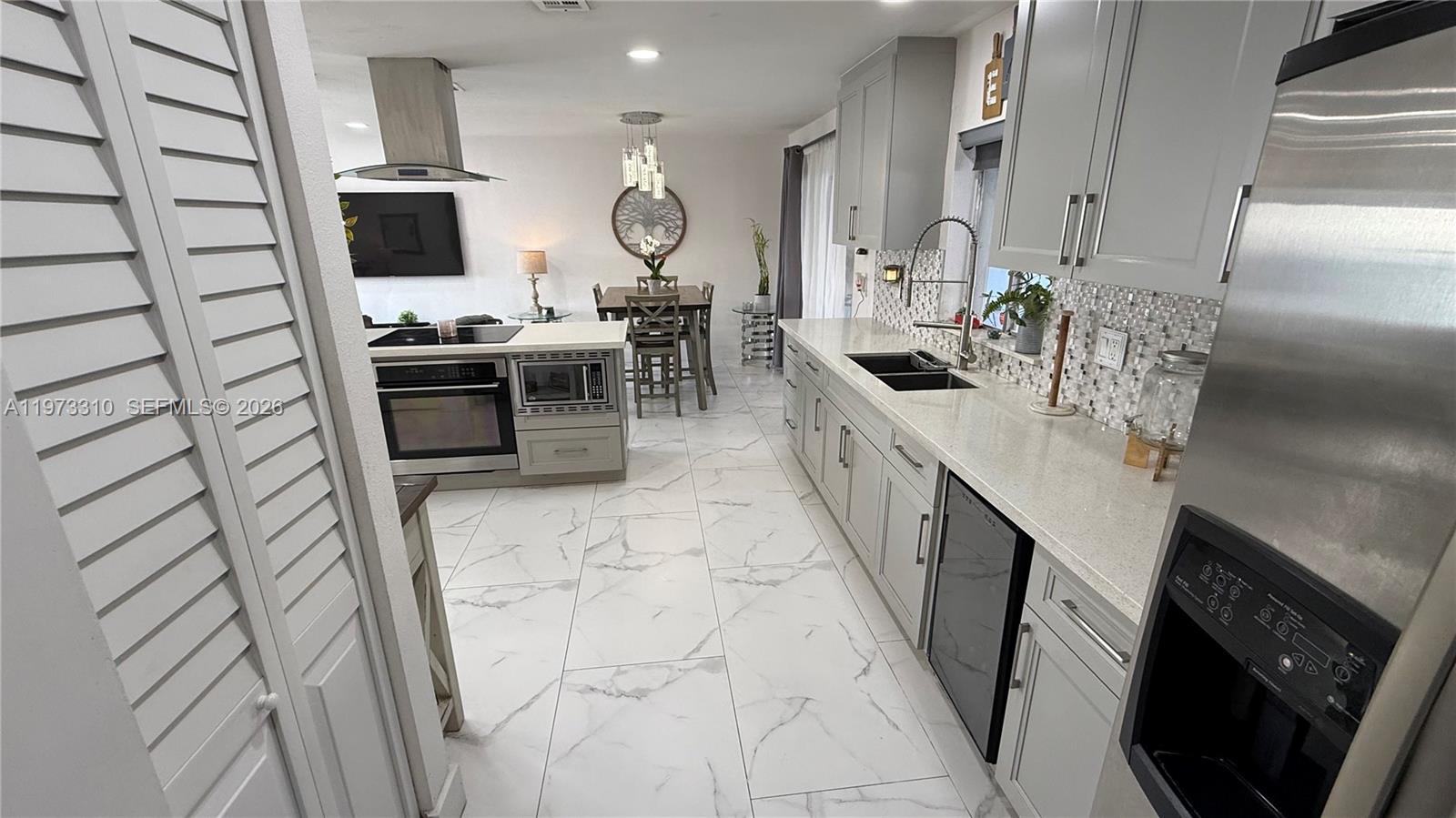 LAKES OF ACADIA UNIT ONE - Residential