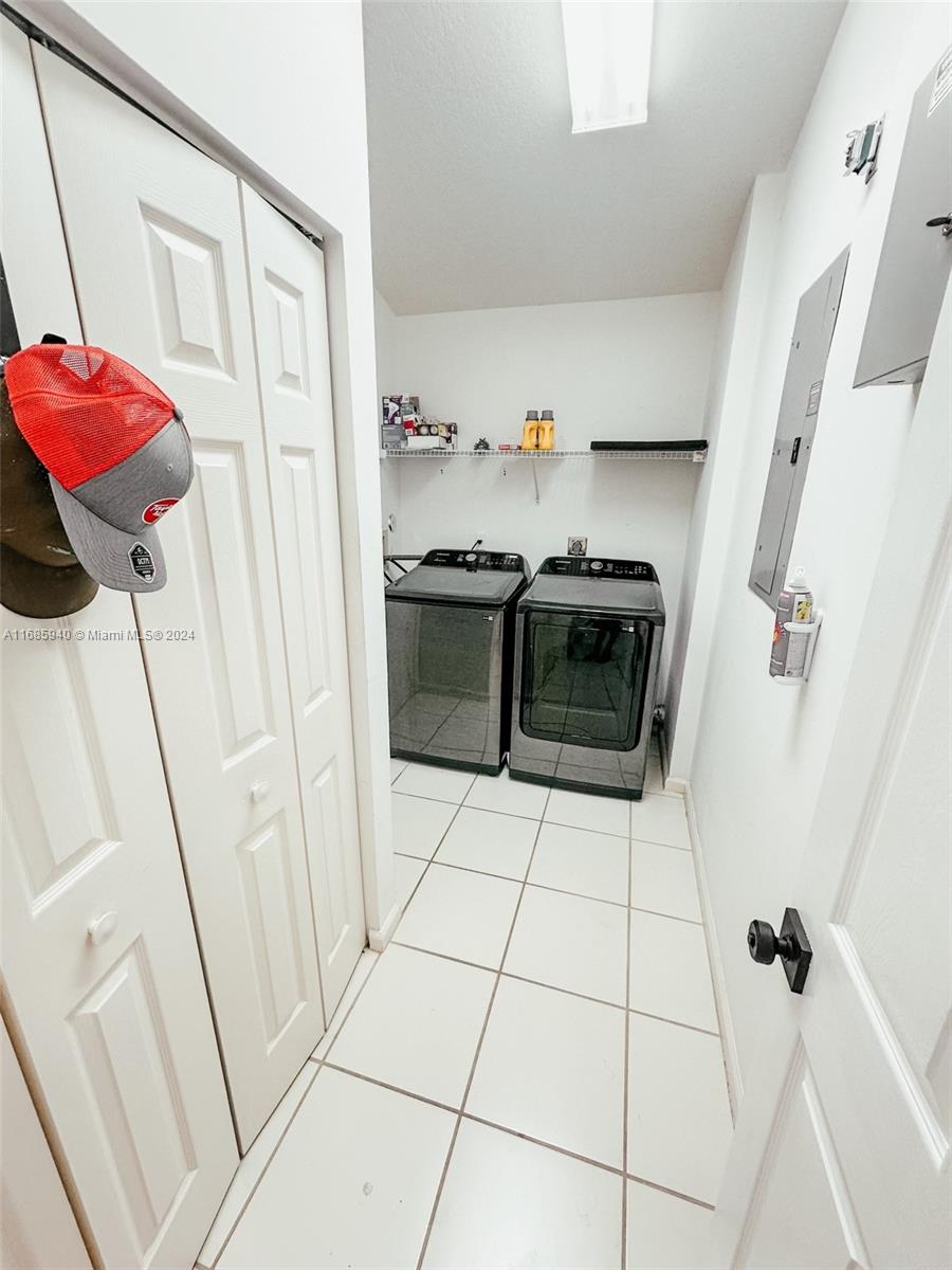 HAGEN RANCH HEIGHTS - Residential Lease