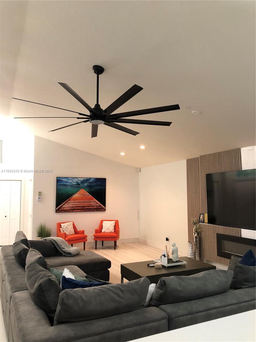 HAGEN RANCH HEIGHTS - Residential Lease