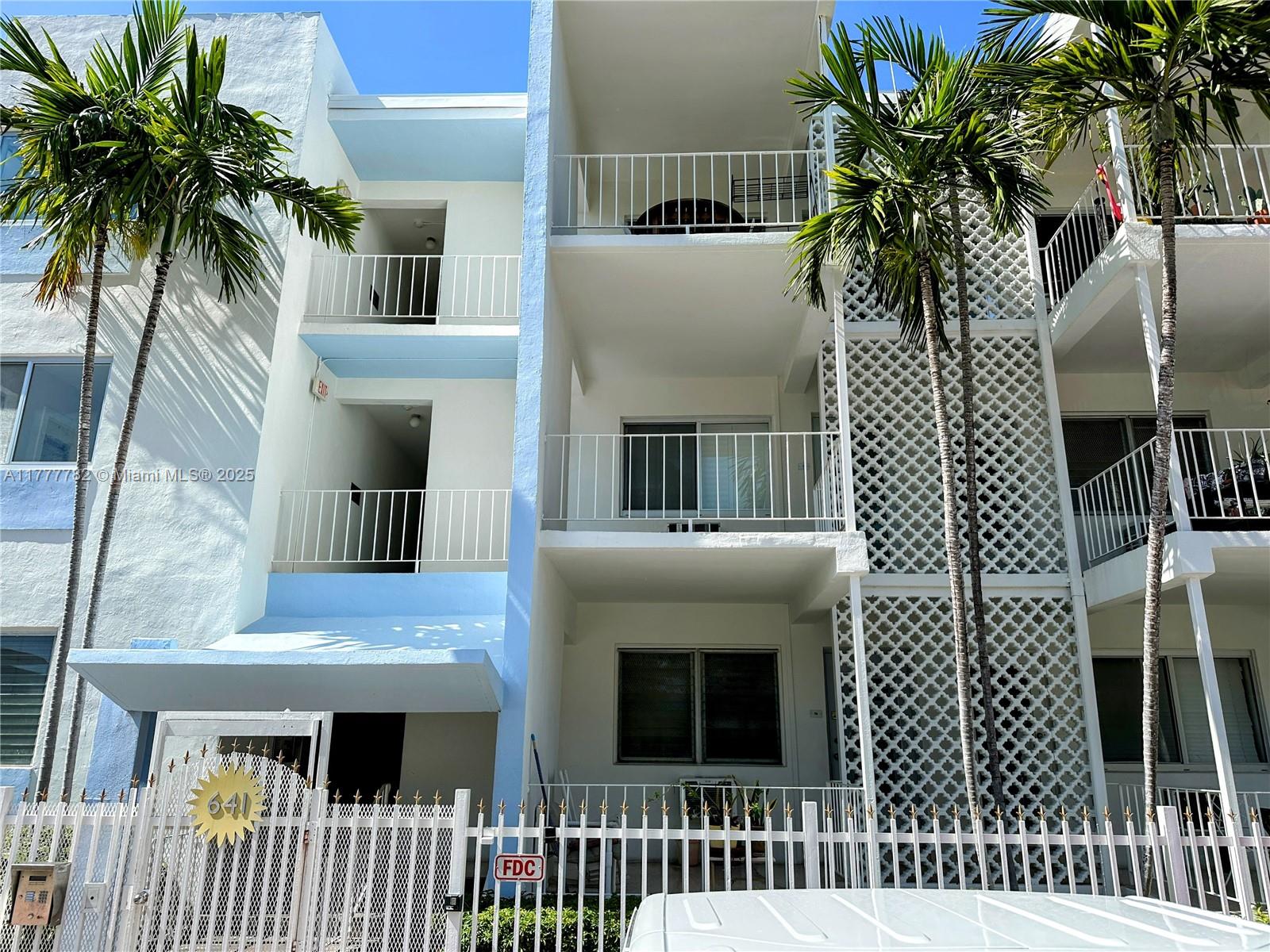 641 ESPANOLA WAY INC COND - Residential
