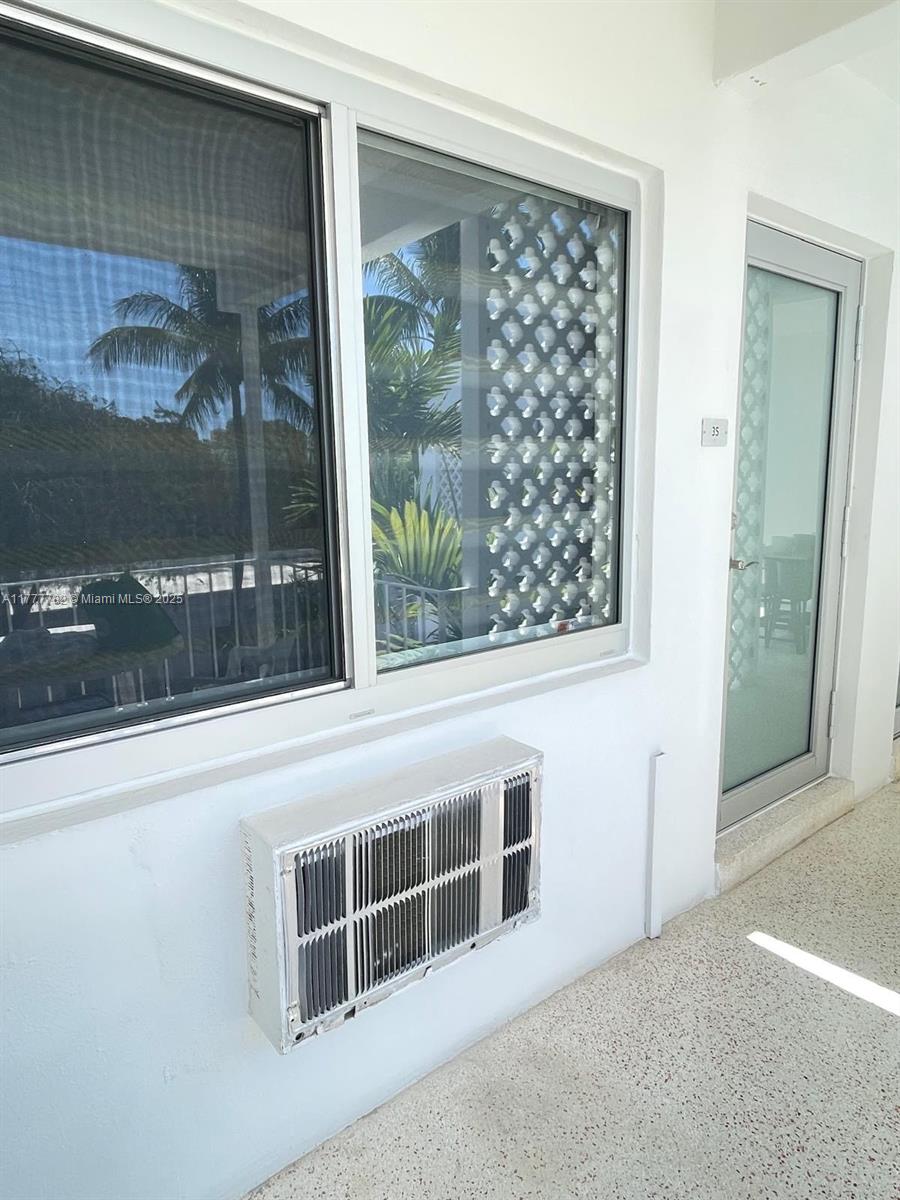 641 ESPANOLA WAY INC COND - Residential
