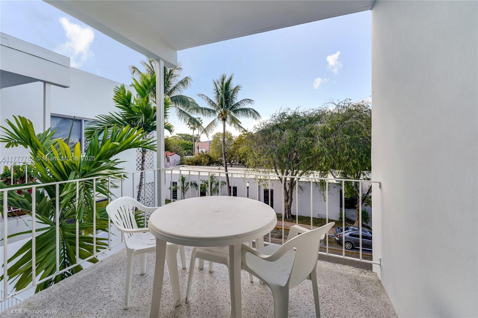 641 ESPANOLA WAY INC COND - Residential