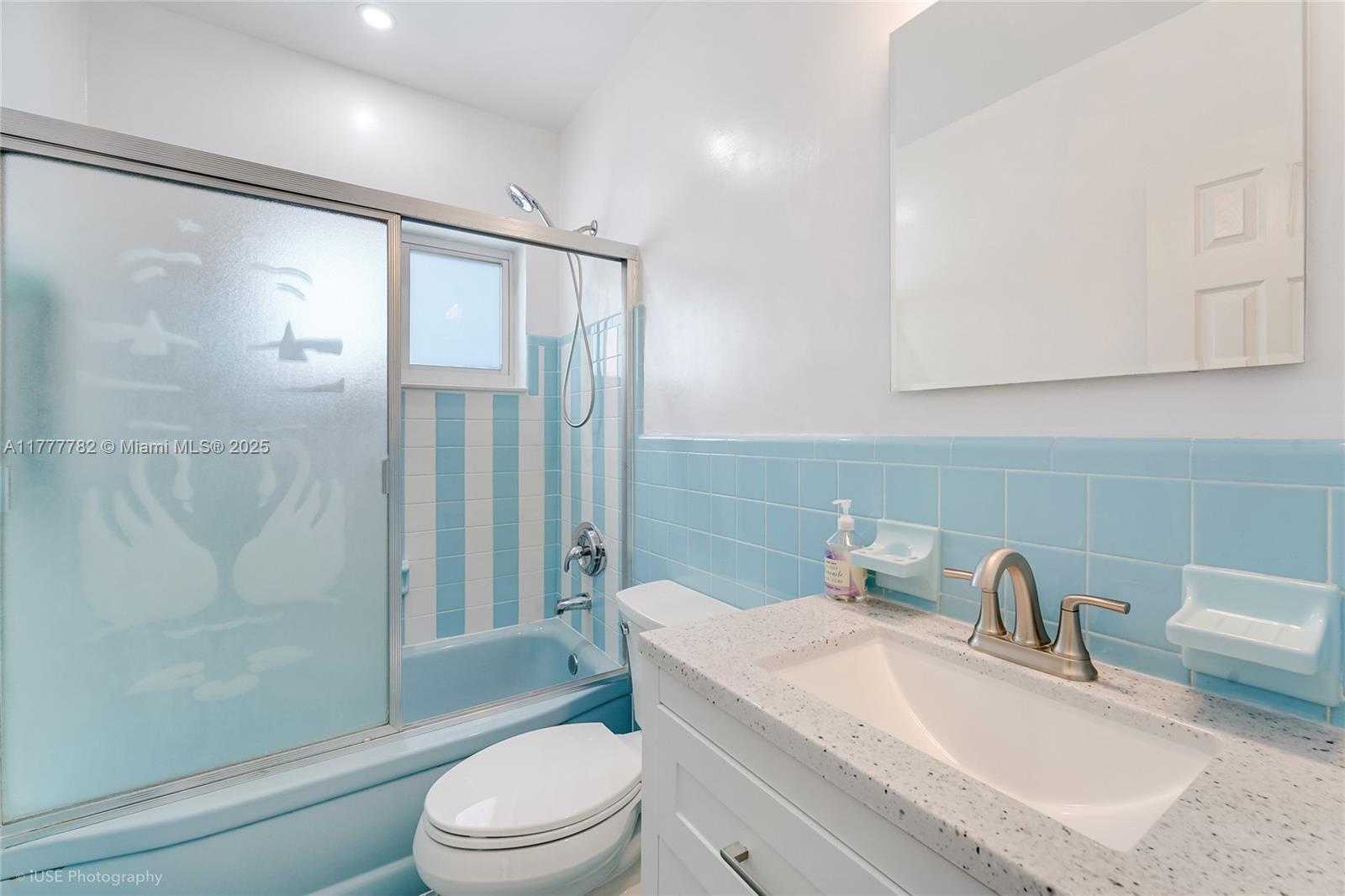 641 ESPANOLA WAY INC COND - Residential