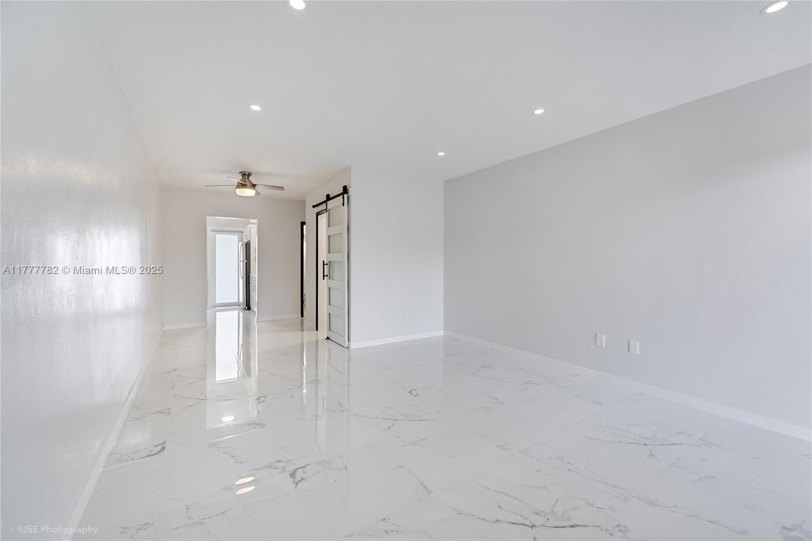 641 ESPANOLA WAY INC COND - Residential