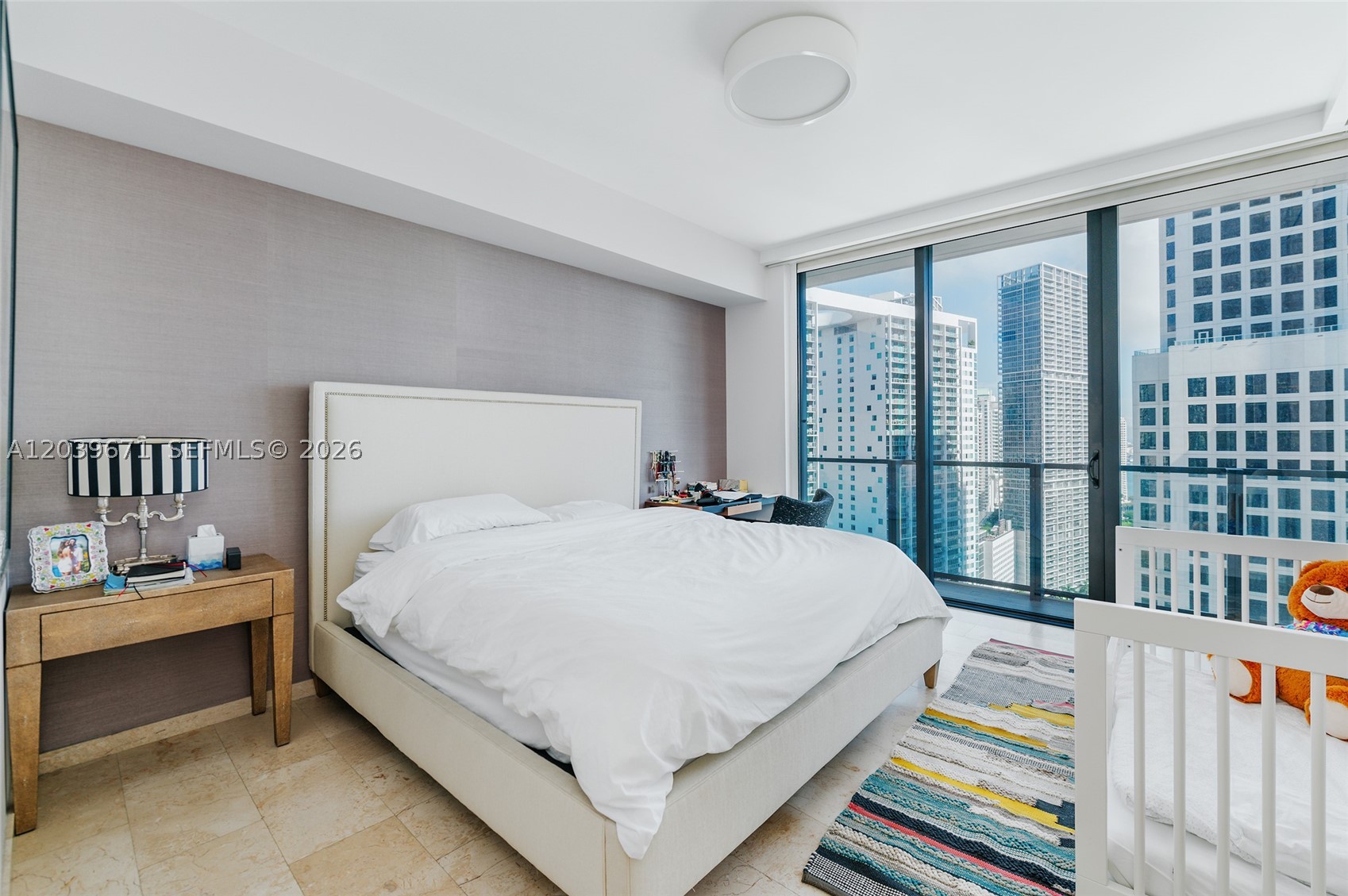 REACH CONDO - Residential