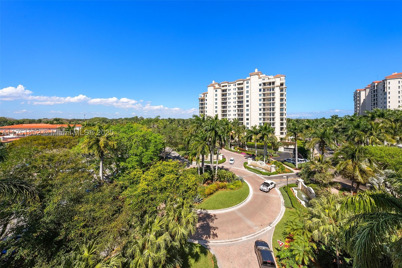 DEERING BAY CONDO II - Residential