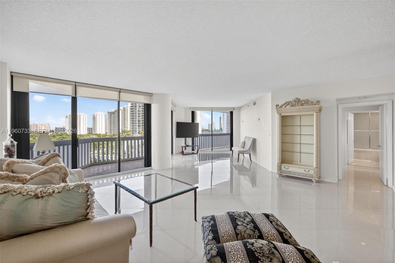 WILLIAMS ISLAND - Residential