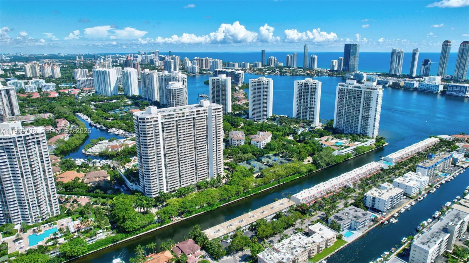 WILLIAMS ISLAND - Residential
