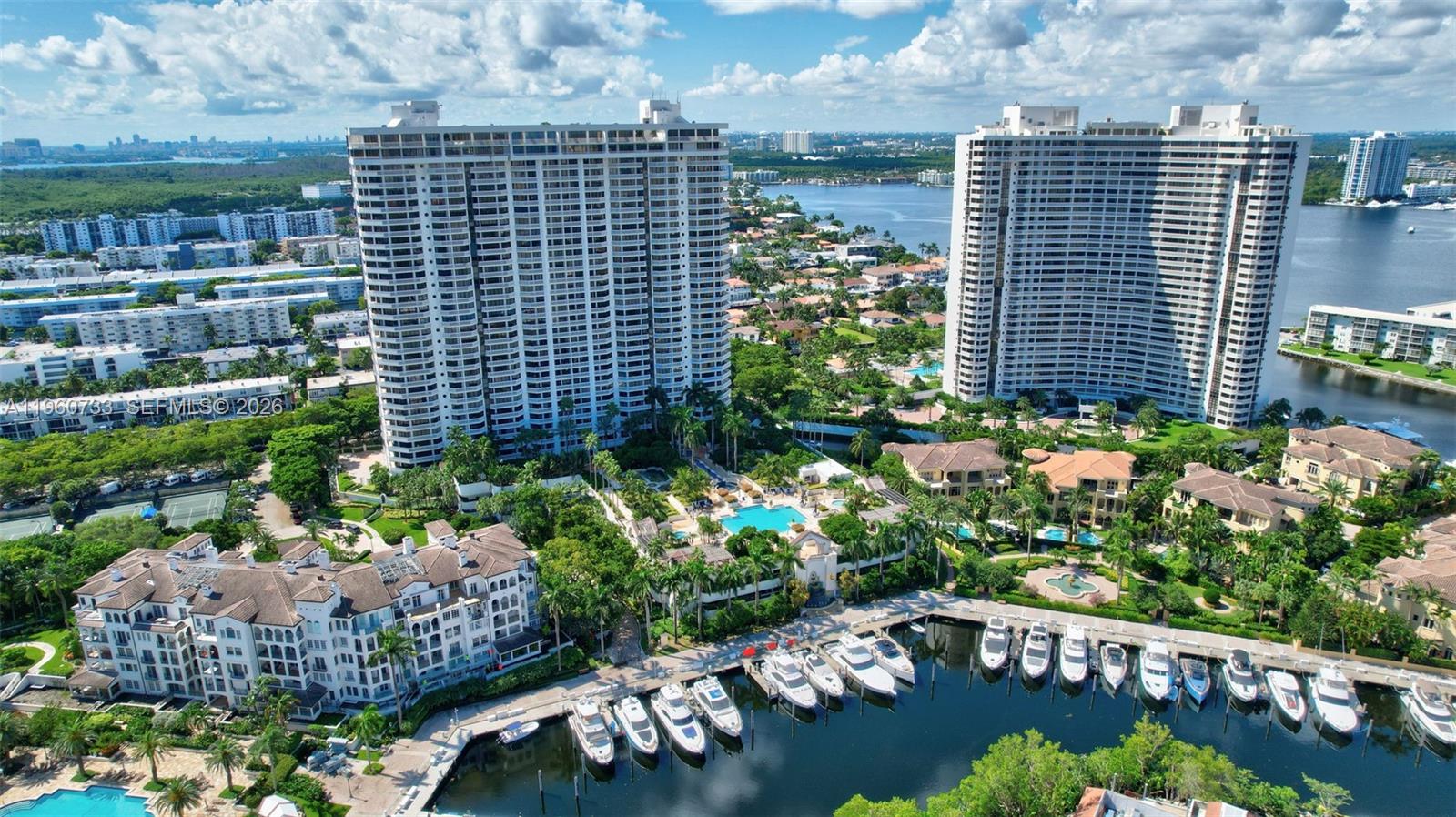 WILLIAMS ISLAND - Residential