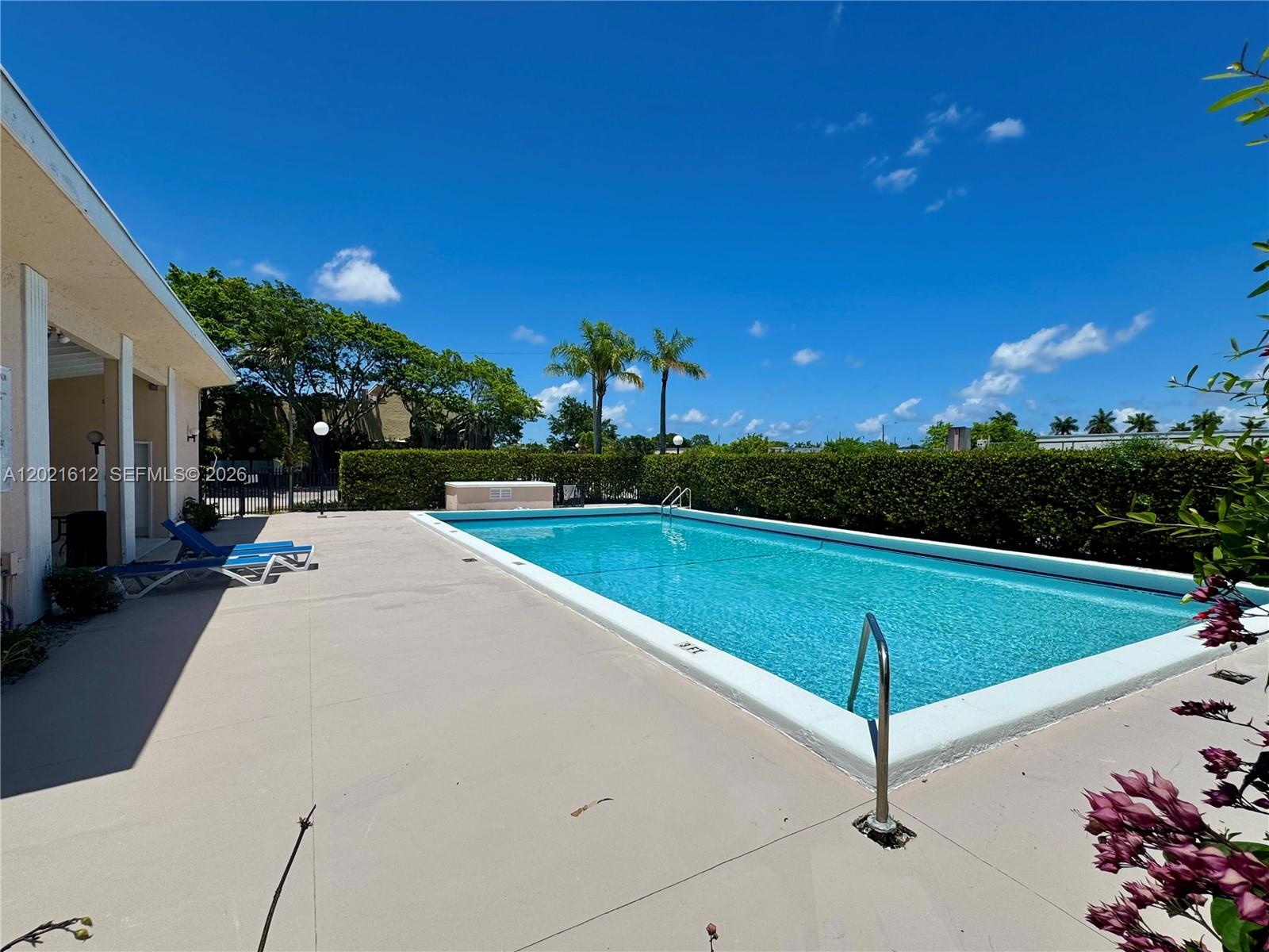 MIAMI SHORES - Residential
