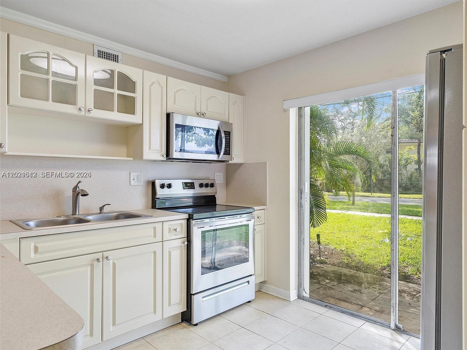 MIAMI SHORES - Residential