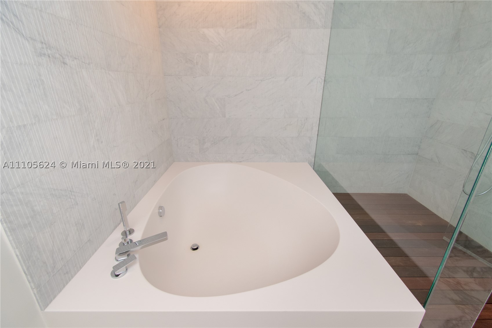 OCEANA BAL HARBOUR CONDO - Residential