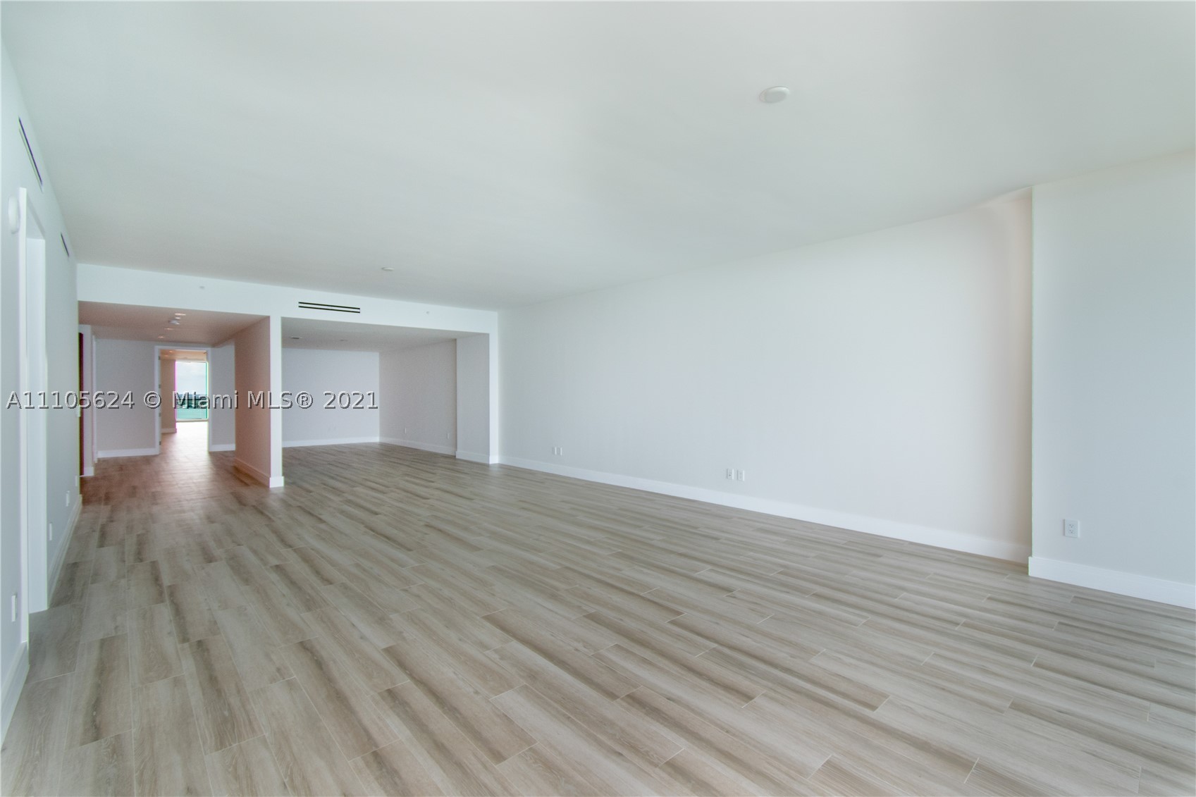 OCEANA BAL HARBOUR CONDO - Residential