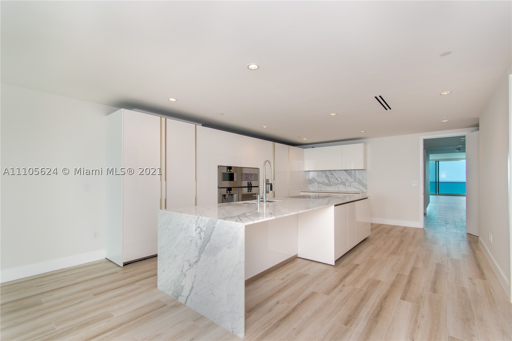 OCEANA BAL HARBOUR CONDO - Residential