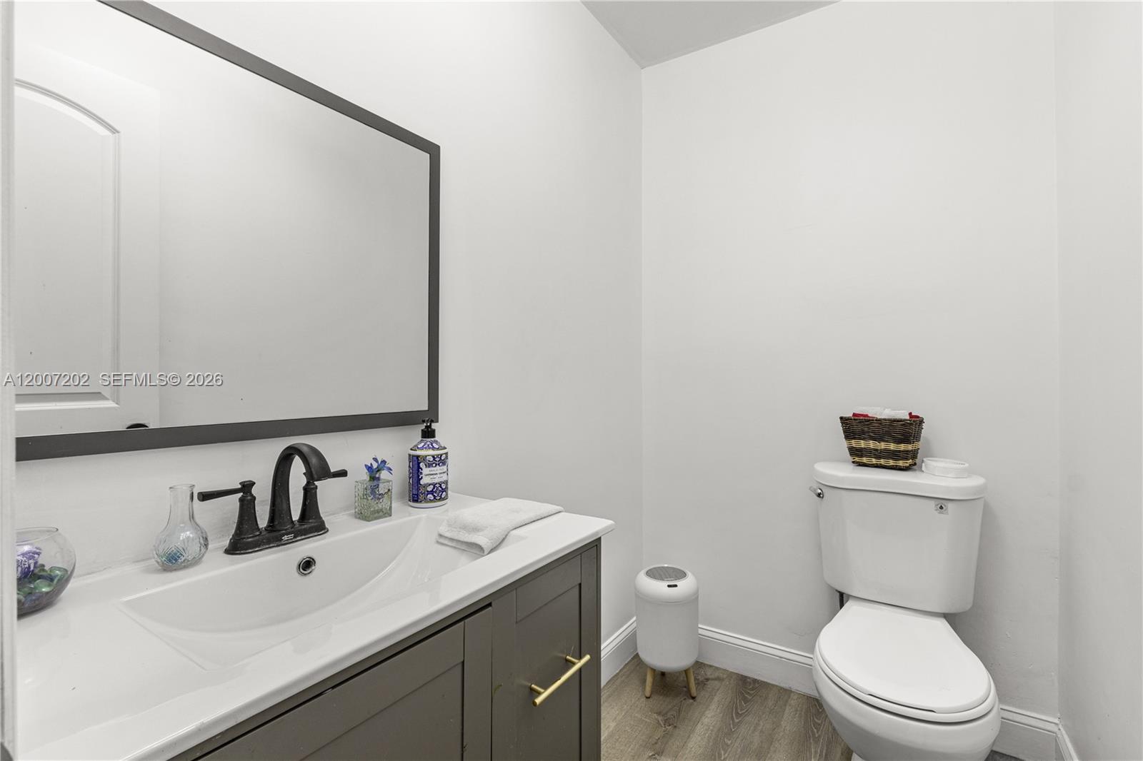 SEAGRAPE VILLAGE CONDO - Residential