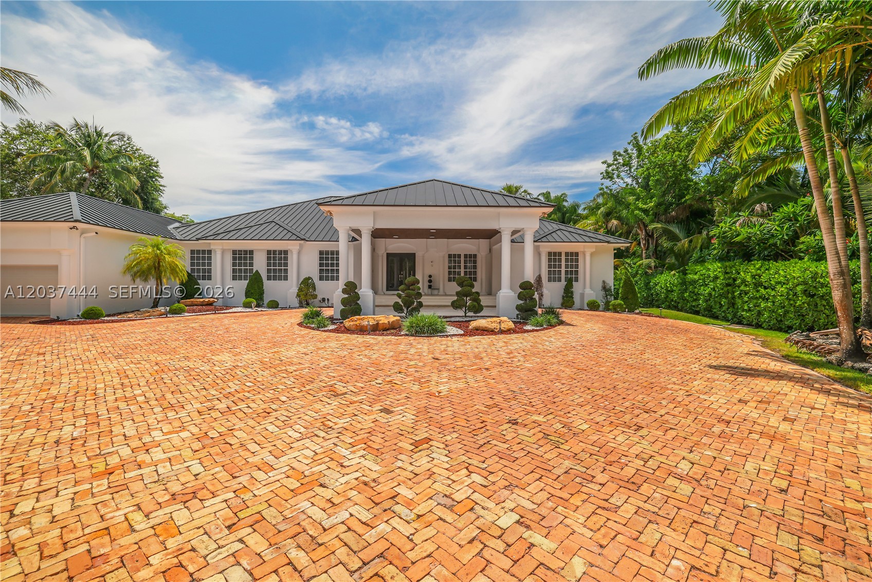 JOINES MANOR - Residential