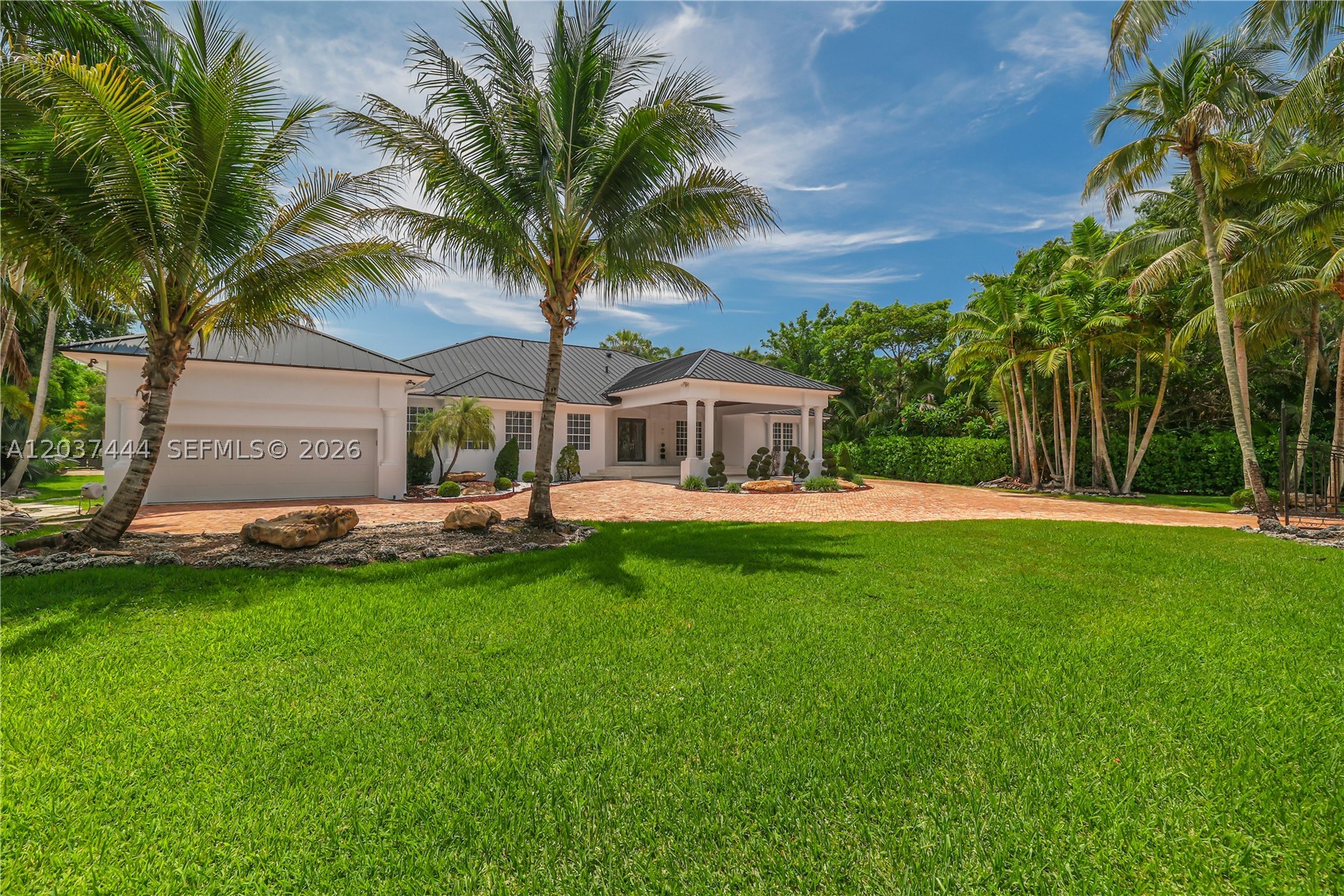 JOINES MANOR - Residential