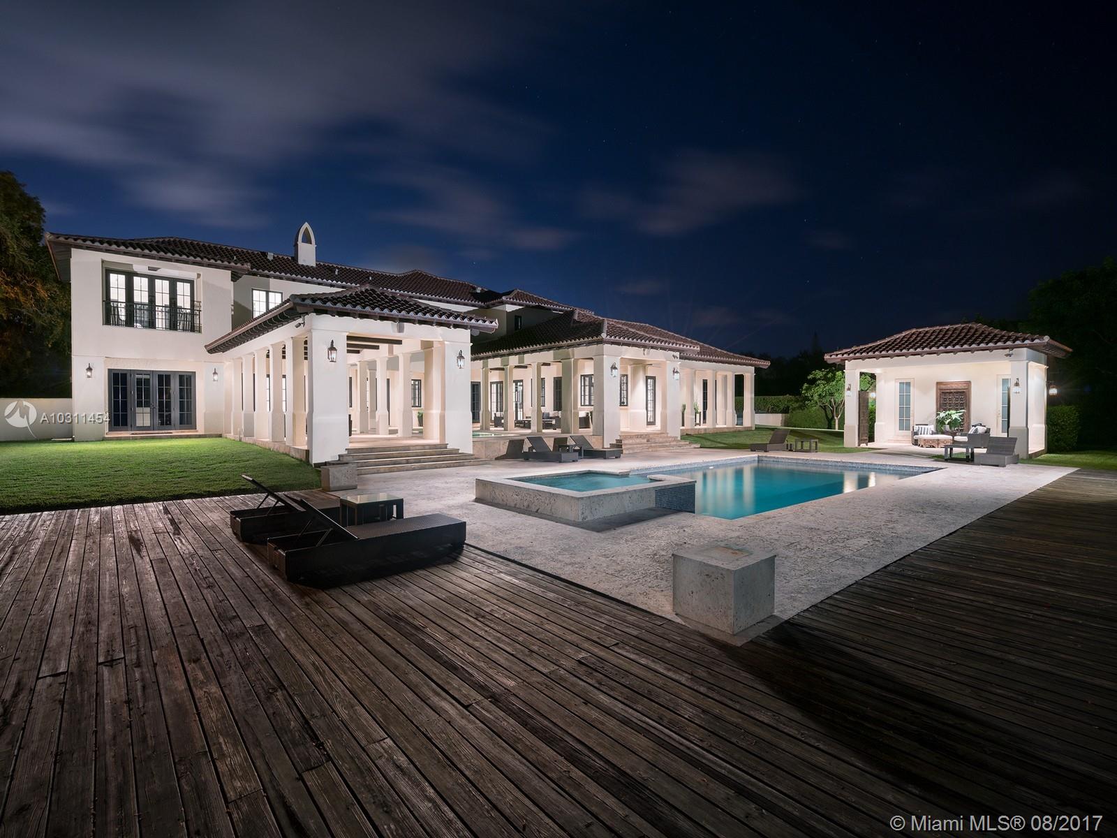 TOWN & RANCH ESTS - Residential