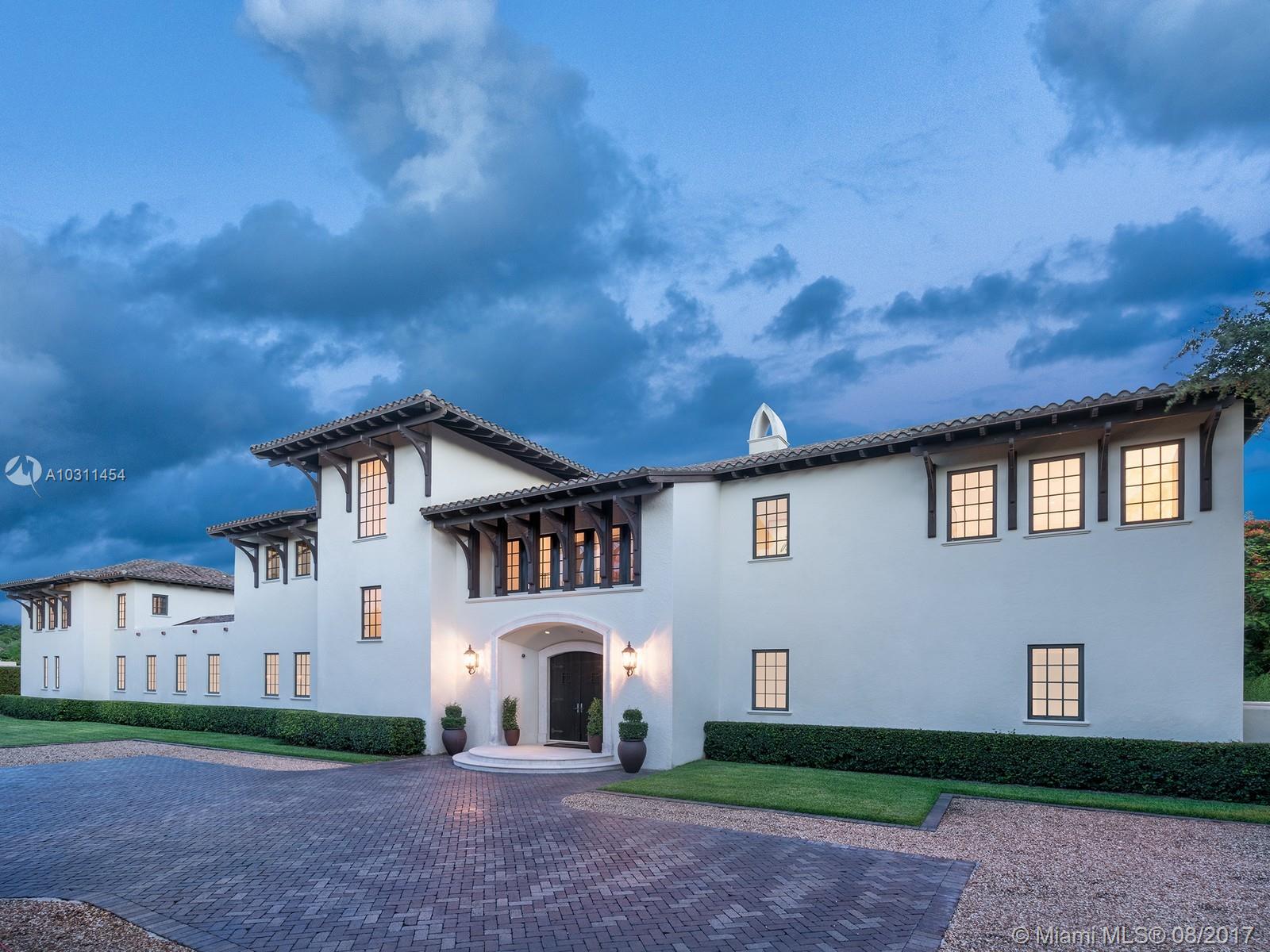TOWN & RANCH ESTS - Residential