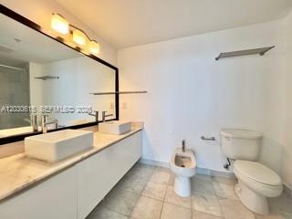 BLUE CONDO - Residential Lease