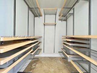 BLUE CONDO - Residential Lease