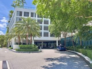 BLUE CONDO - Residential Lease
