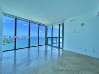 BLUE CONDO - Residential Lease