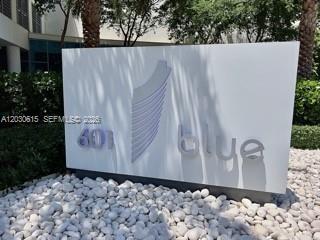 BLUE CONDO - Residential Lease