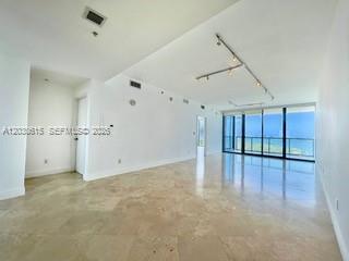BLUE CONDO - Residential Lease
