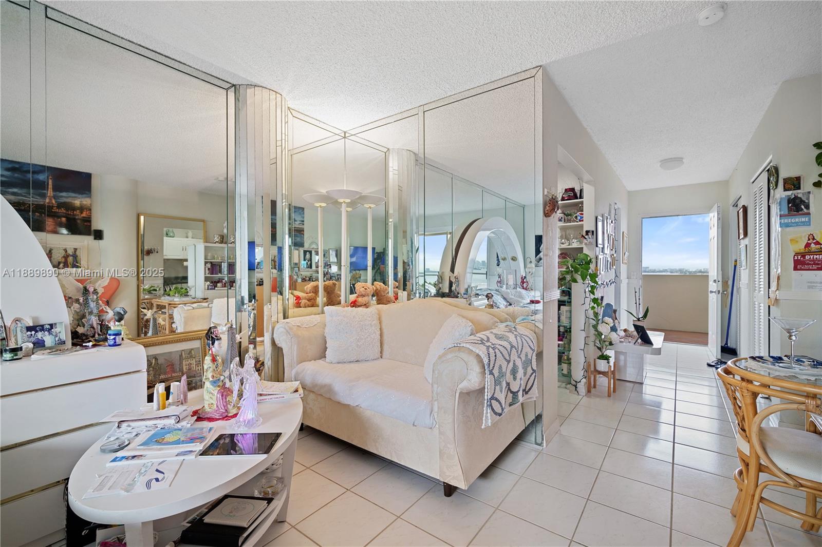 BAYSHORE YACHT & TENNIS C - Residential