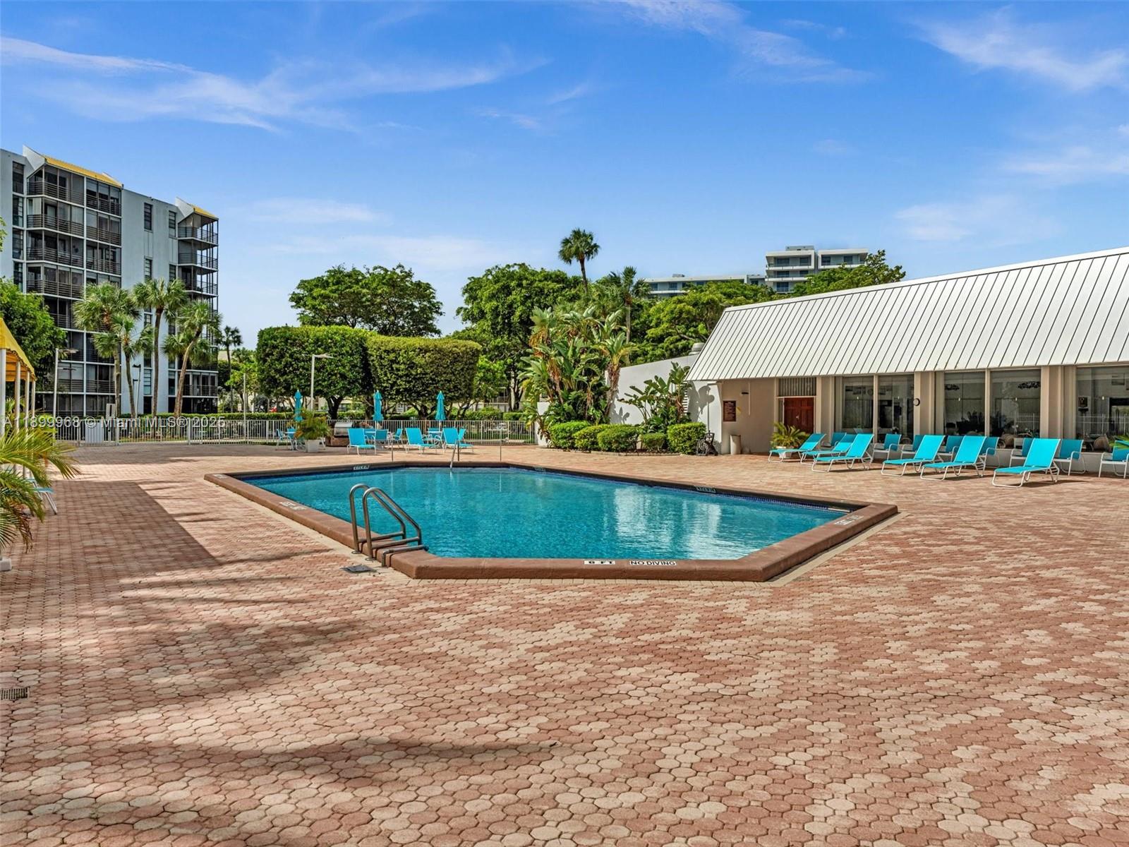 BISCAYA III CONDO - Residential