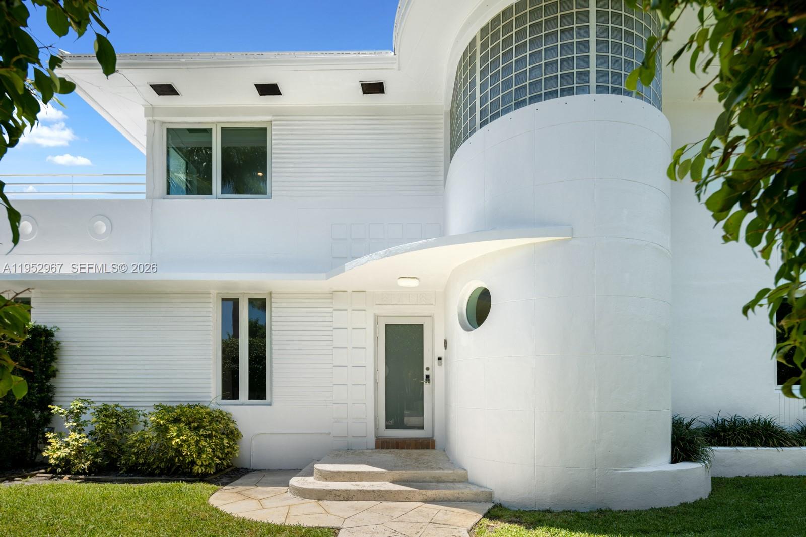 SURPRISE LAKE - Residential
