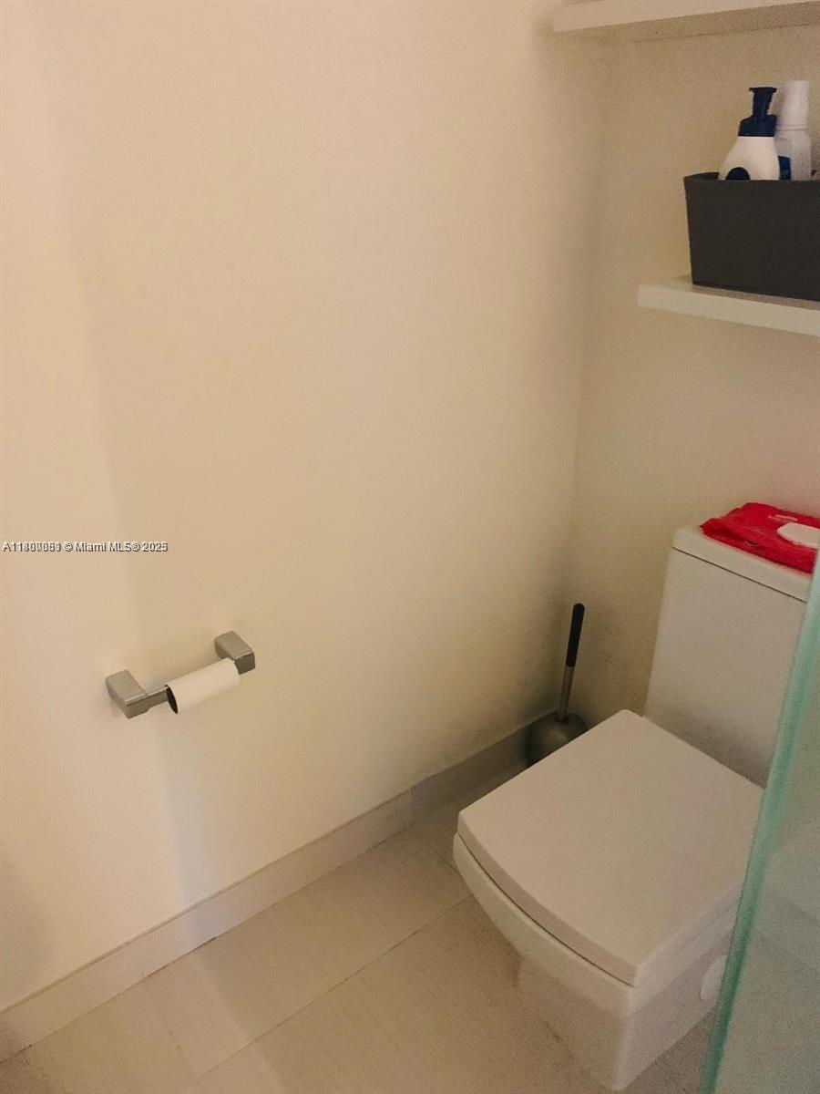 LANDMARK AT DORAL CONDO N - Residential Lease