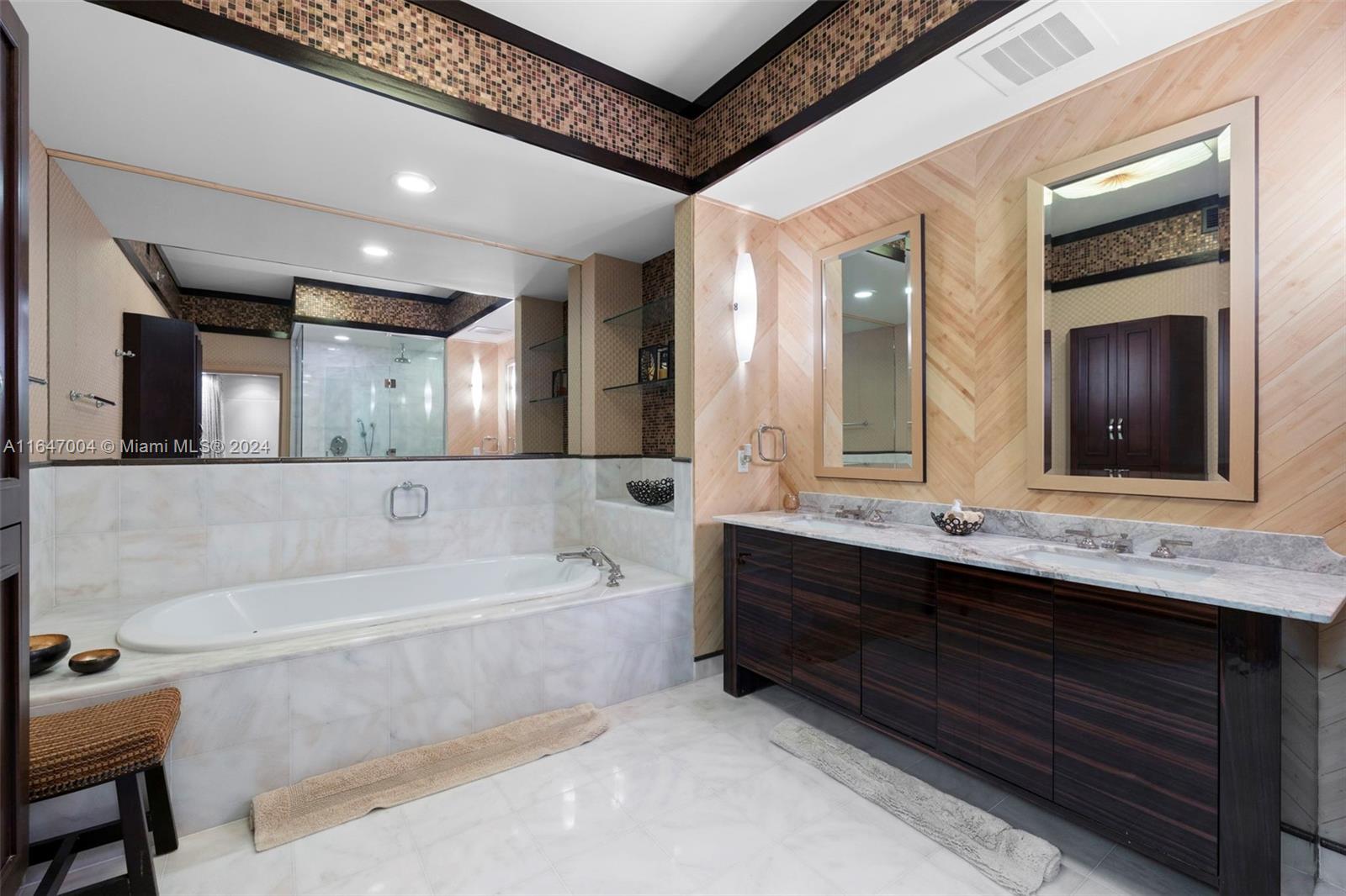 CONTINUUM NORTH - Residential