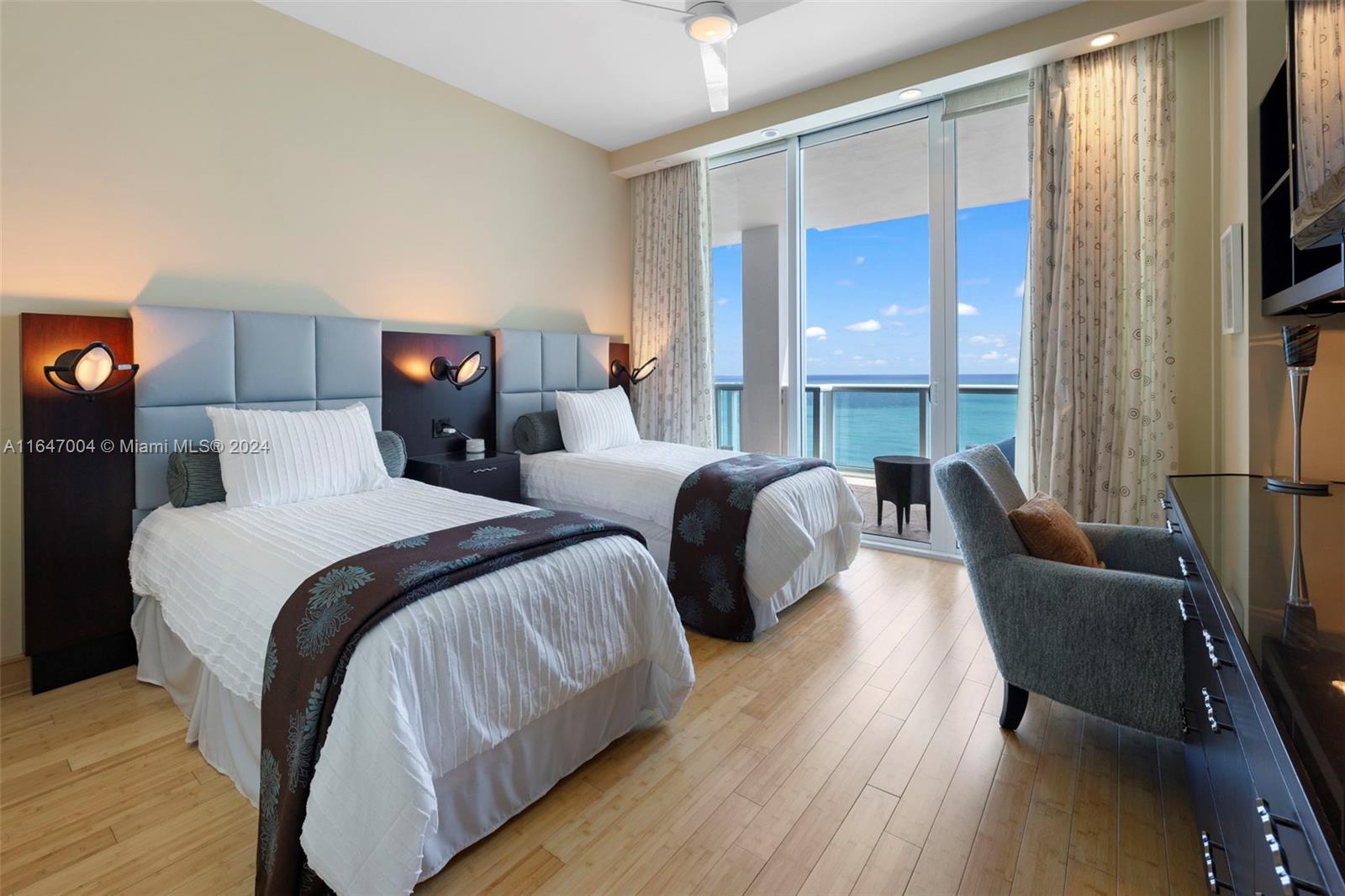 CONTINUUM NORTH - Residential