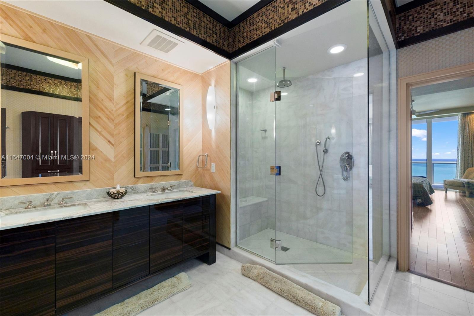 CONTINUUM NORTH - Residential