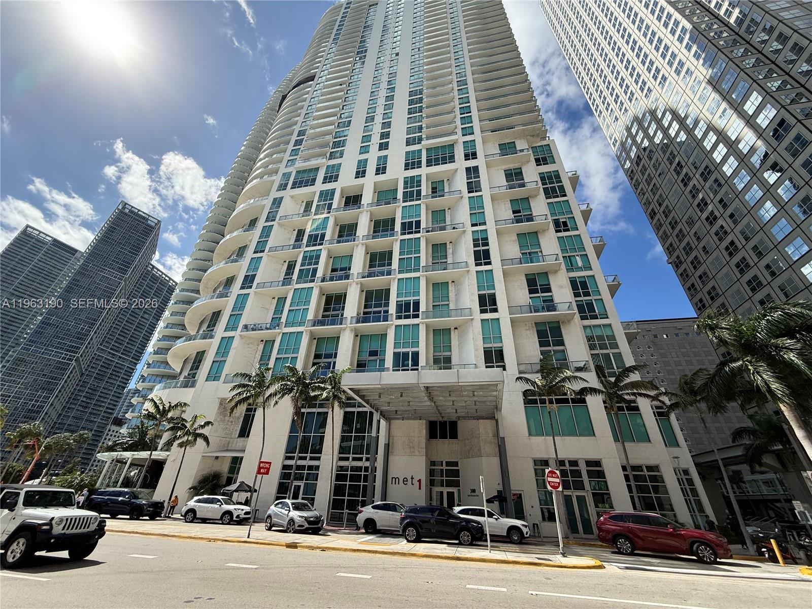 MET 1 CONDO - Residential