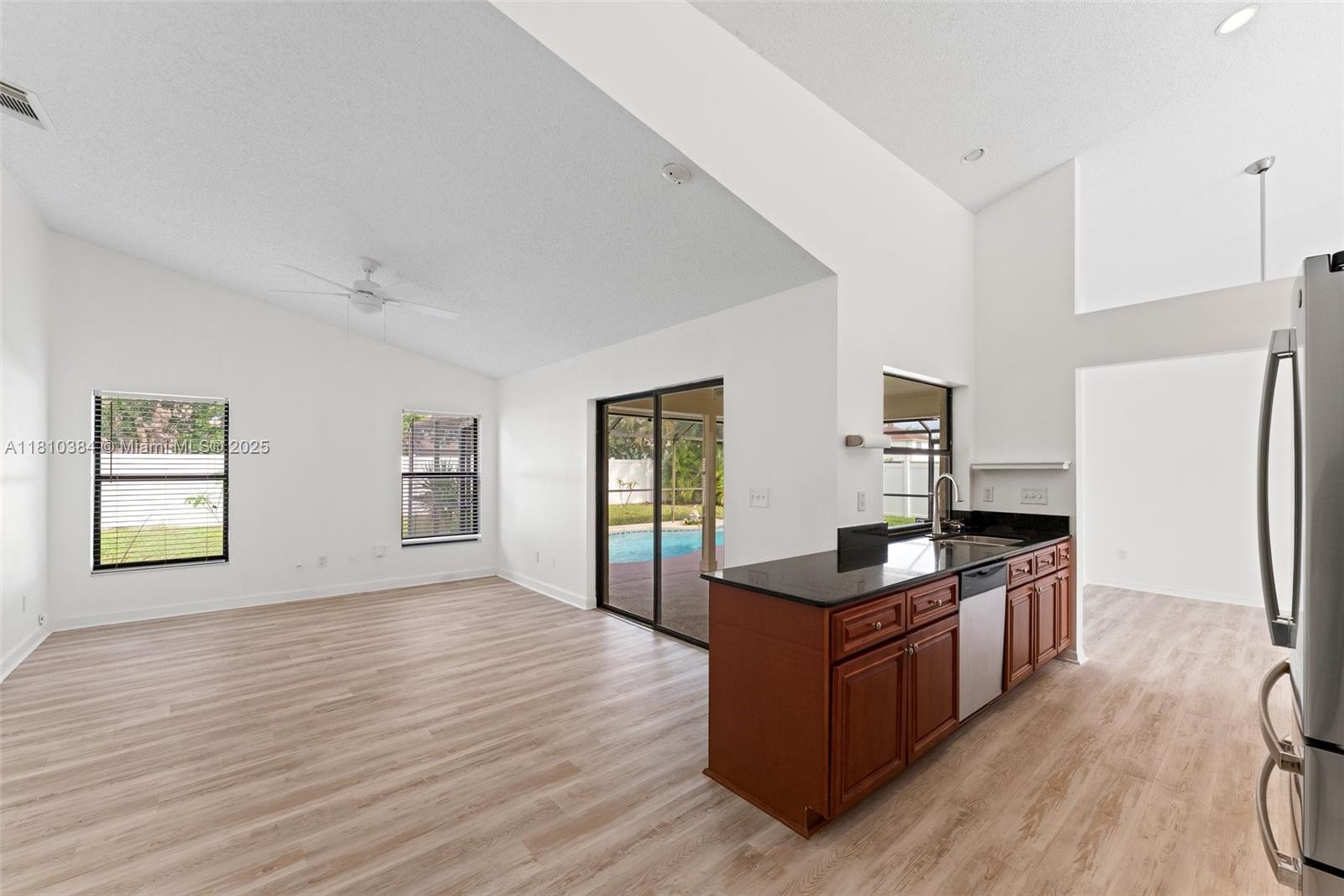 PORT ST LUCIE SECTION 19 - Residential Lease